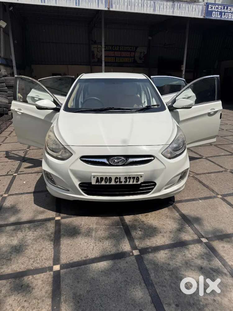 Excellent Condition Hyundai Verna 1.6 Crdi Sx  Single Owner  Only 69