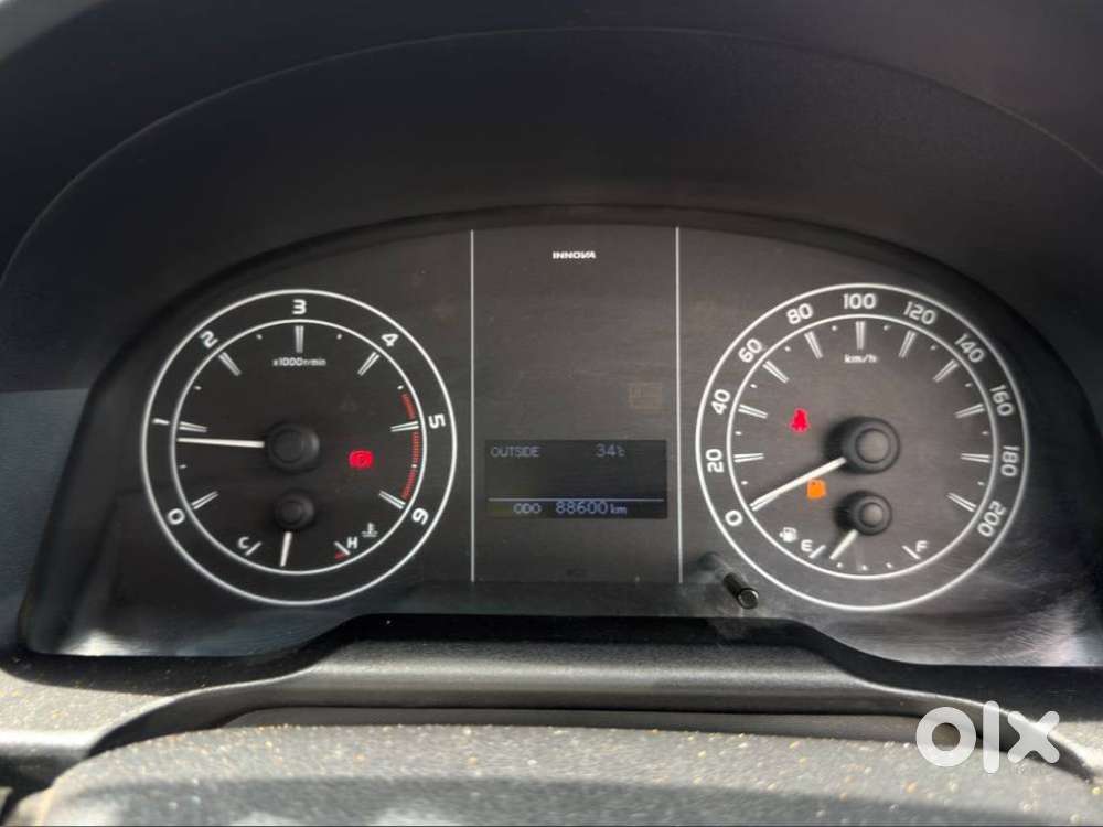 Toyota Innova Crysta [2020-ongoing] 2.4 Gx 7 Str, 2021, Diesel