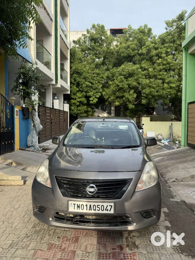 Nissan Sunny Petrol 2011