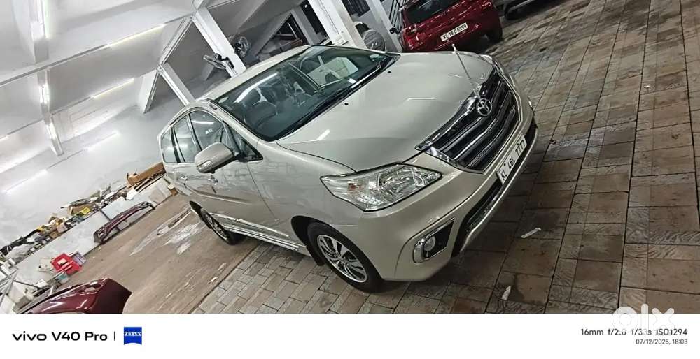 Toyota Innova Diesel 2015 210,000 Km Driven