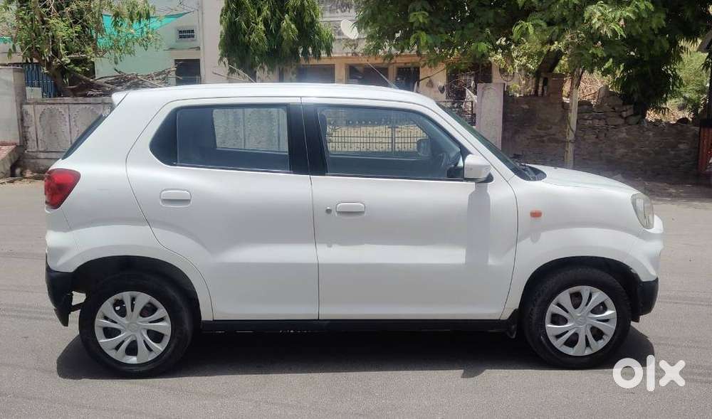 Maruti Suzuki S-presso Vxi Opt, 2022, Petrol