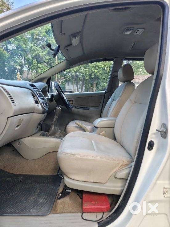 Toyota Innova 2.5 G (diesel) 7 Seater, 2010, Diesel