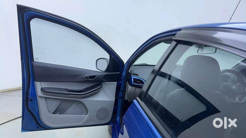 Tata Tiago 1.2 Revotron Xt Option, 2024, Petrol