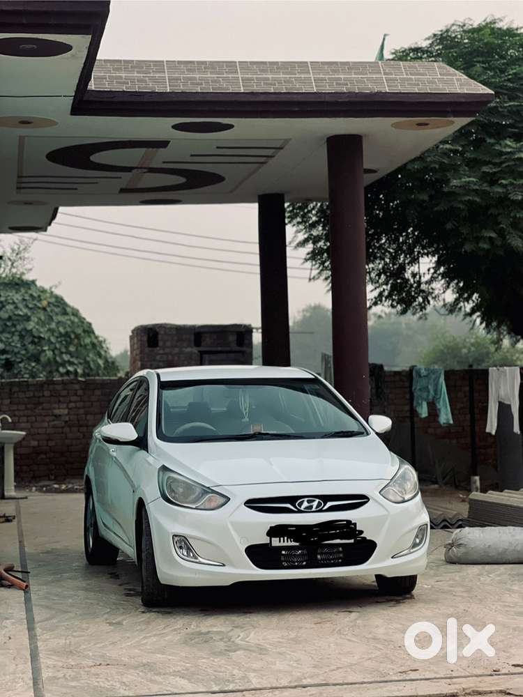 Hyundai Fluidic Verna 2012