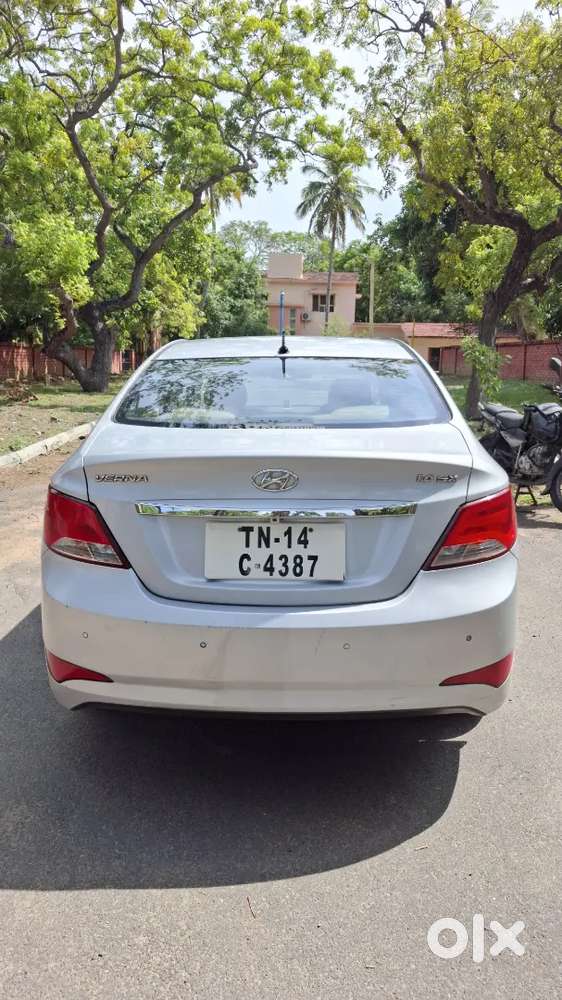 Urgent Sell ( Single Owner 2015 Model 88000 Km Driven Company Serives