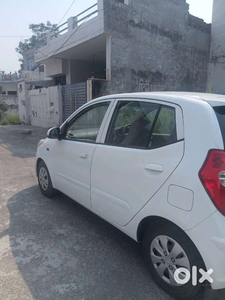 Hyundai I10 Sportz 2012 Km Running 74k Insurance Done