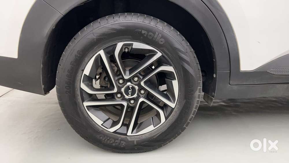 Kia Carens 1.4 Prestige Plus Turbo 7 Str, 2022, Petrol