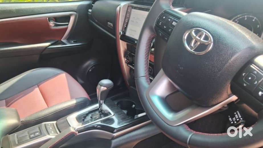 Toyota Fortuner Legender 4x4 At 2.8, 2024, Diesel