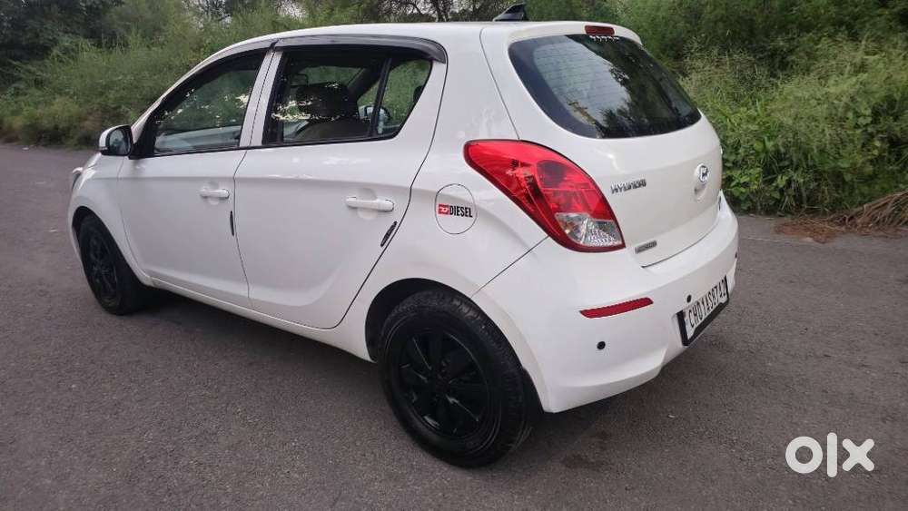 Hyundai I20 Sportz 1.4 Crdi 6 Speed Bs-iv, 2012, Diesel