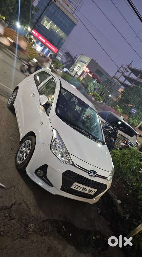 Hyundai Grand I10 Sportz, 2017, Petrol