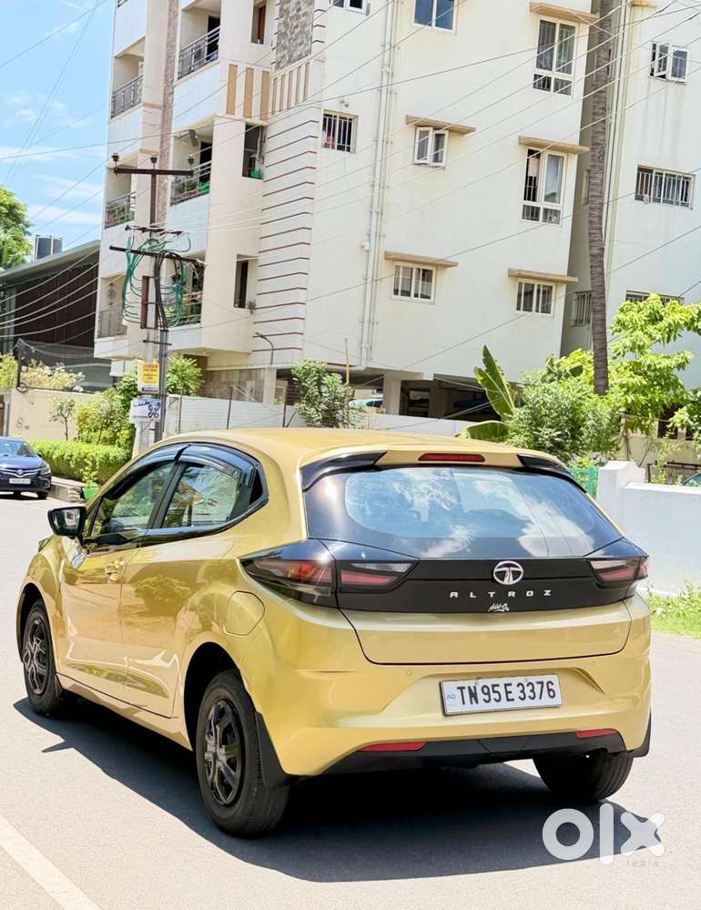 Tata Altroz 1.2 Xe, 2021, Petrol