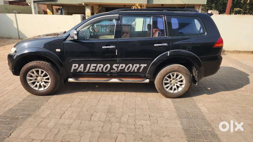 Mitsubishi Pajero Sport 2013 Variant