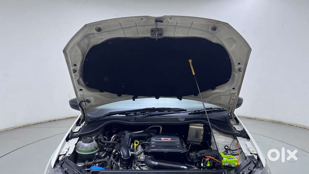 Volkswagen Vento Petrol Highline At, 2022, Petrol