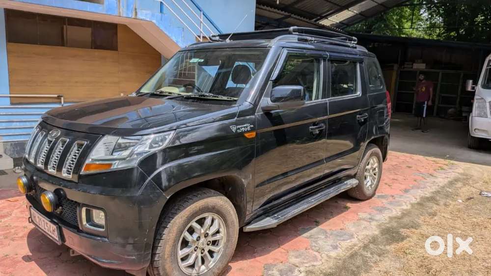 Mahindra Tuv 300 10 Diesel Amt