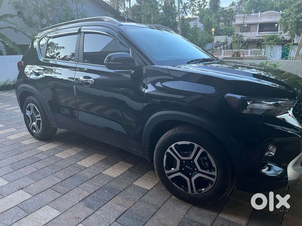 Kia Sonet Htk Plus  With New Tyres And Insurance