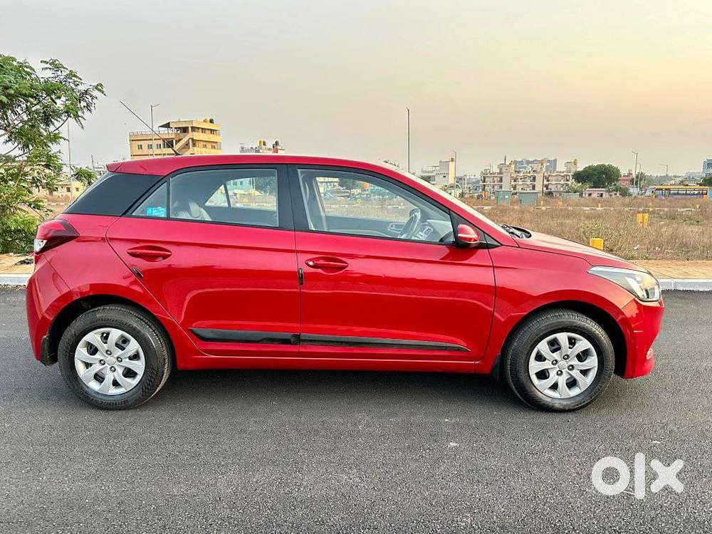 Hyundai I20 Sportz 1.4 Crdi 6 Speed Bs-iv, 2015, Diesel