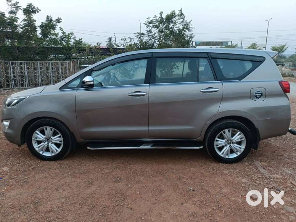Toyota Innova Crysta 2.5z, 2016, Diesel