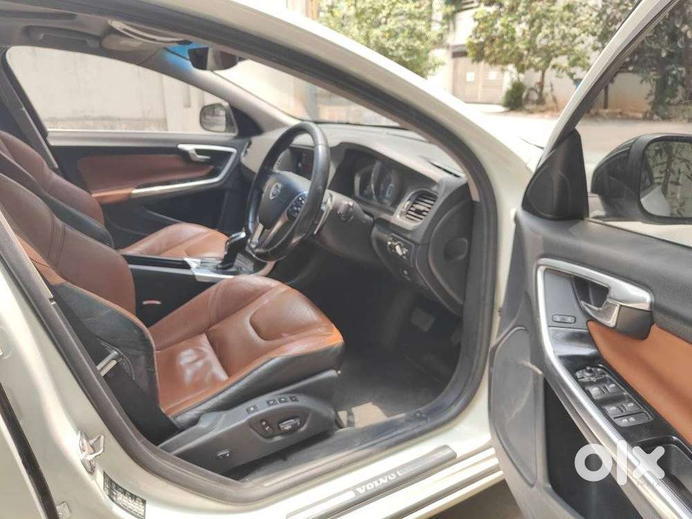 Volvo S60 D5 Kinetic, 2015, Diesel
