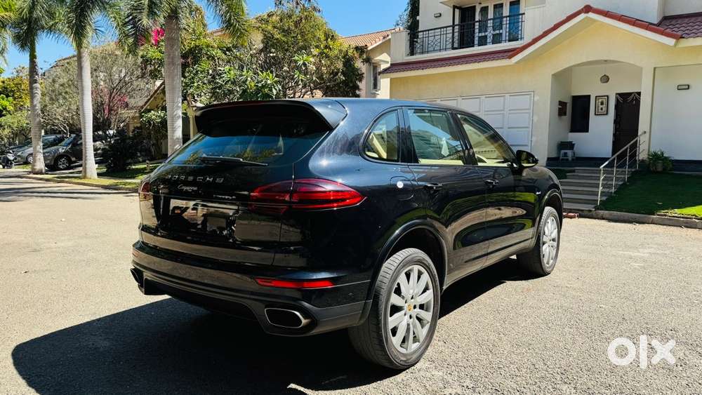 Porsche Cayenne 2017 Diesel Well Maintained