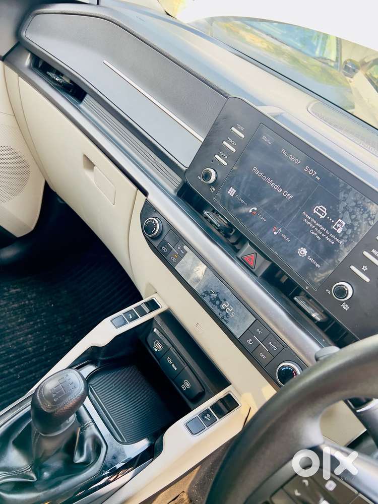 Kia Carens Clavis Htk, 2025, Petrol