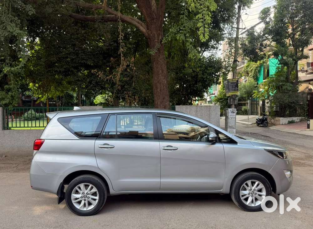 Toyota Innova Crysta 2.4 G Mt, 2017, Diesel