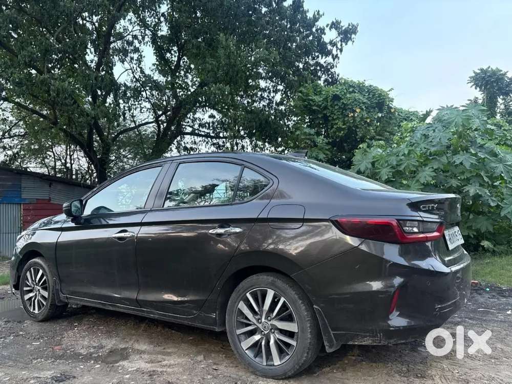 Honda City Zx 2022 Petrol 92300 Km Driven