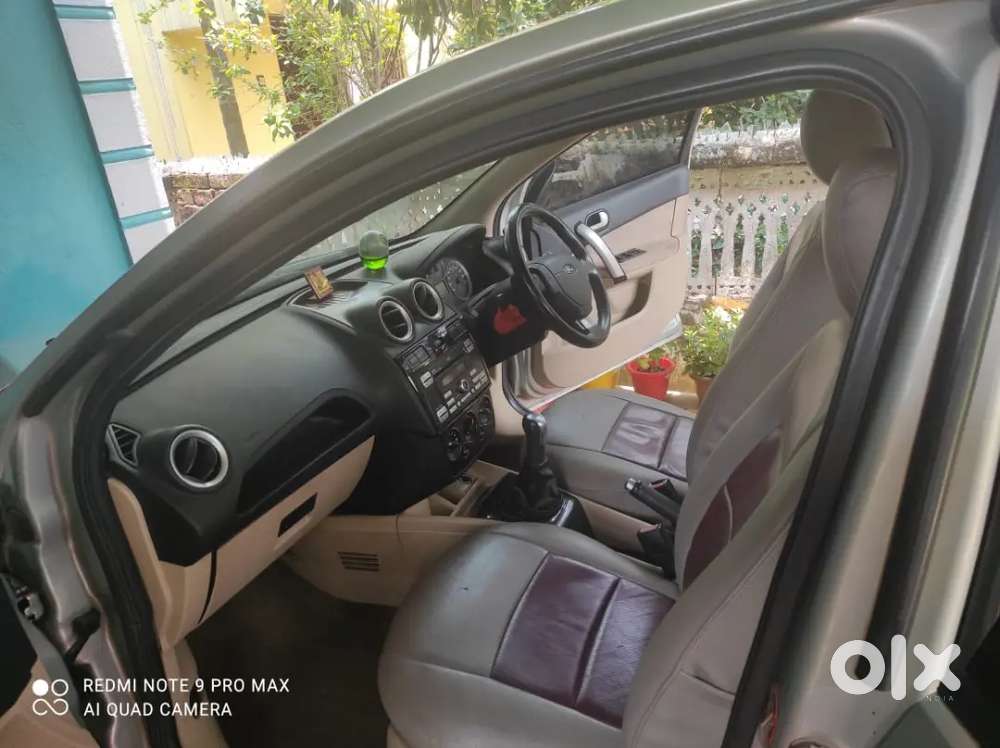 Ford Fiesta Well Maintained Difence Personal 65000km Driven Only