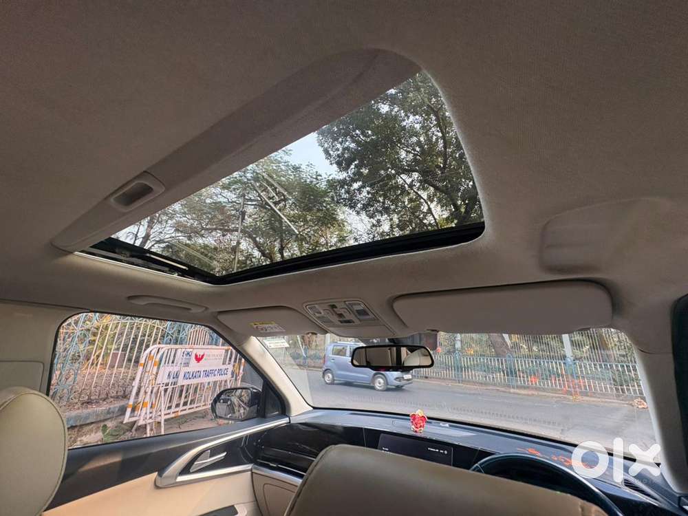 Kia Carens Luxury (o)1.5 Diesel At 7 Str, 2023, Diesel