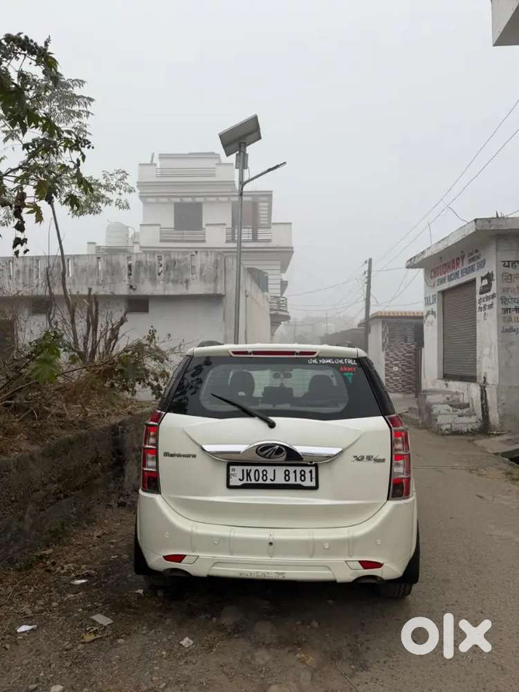 Mahindra Xuv500 2017 Diesel Car All Paper Work Complete With Vip No.