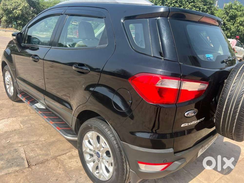 Ford Ecosport Black 2017 Petrol 100900 Km Driven