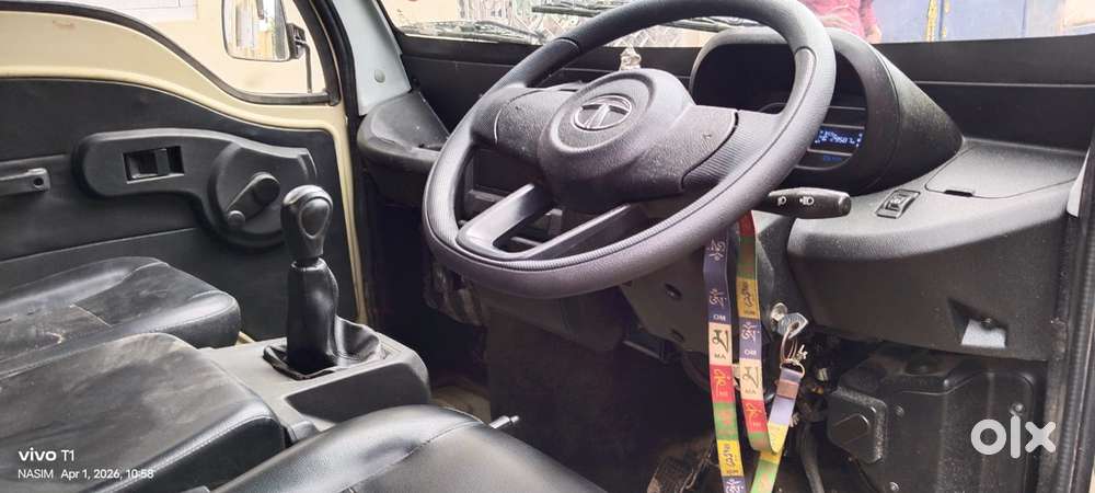 Tata Tiago, 2024, Petrol