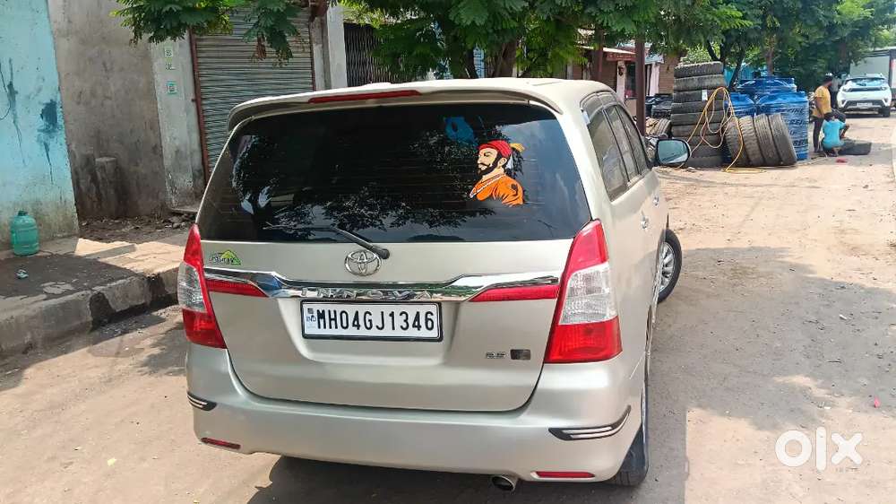 Toyota Innova 2.5 V 2013