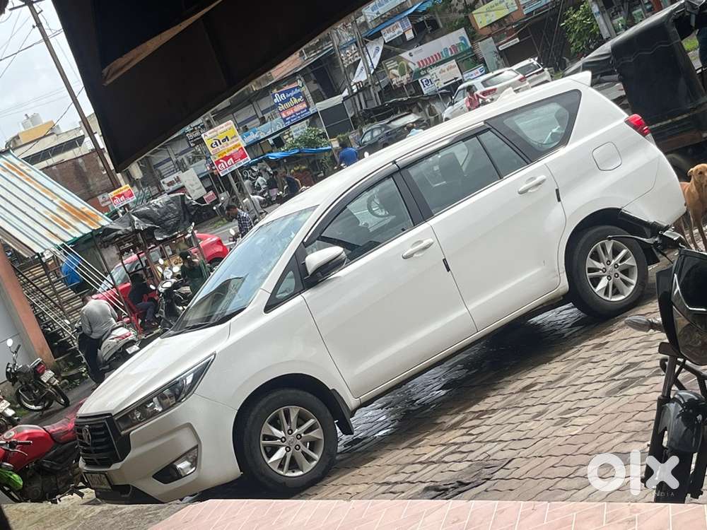 Toyota Innova Crysta 2023