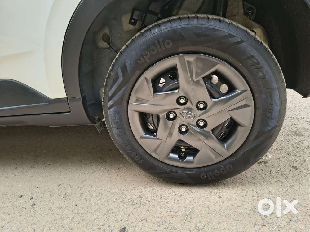 Hyundai Venue Petrol 2024