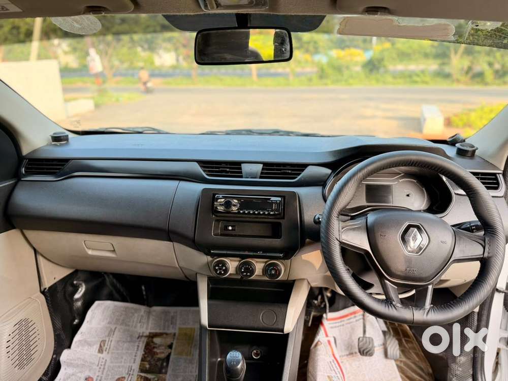 Renault Triber 1.0 Rxe, 2021, Petrol