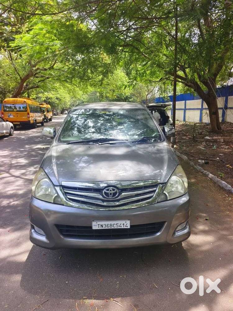 Toyota Innova 2.5 Gx 8 Str Bsiv, 2009, Diesel
