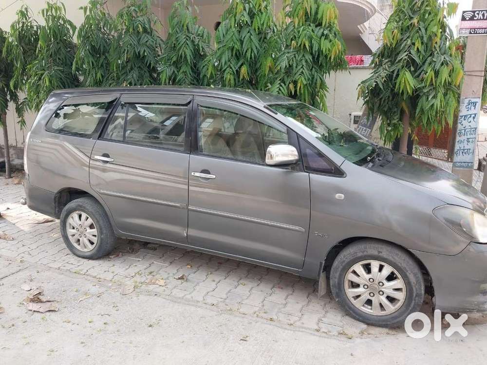 Toyota Innova 2009 Diesel Well Maintained