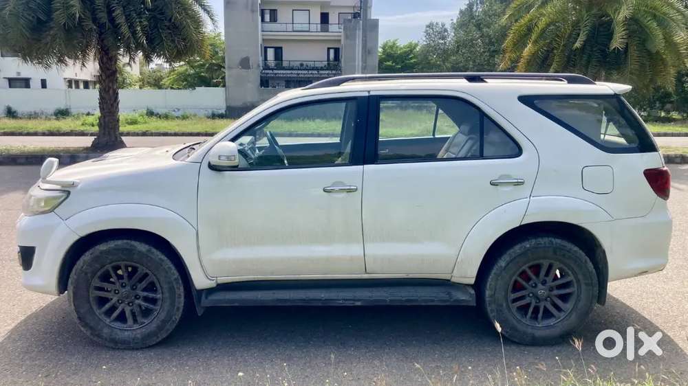 Toyota Fortuner 2012 Diesel Well Maintained
