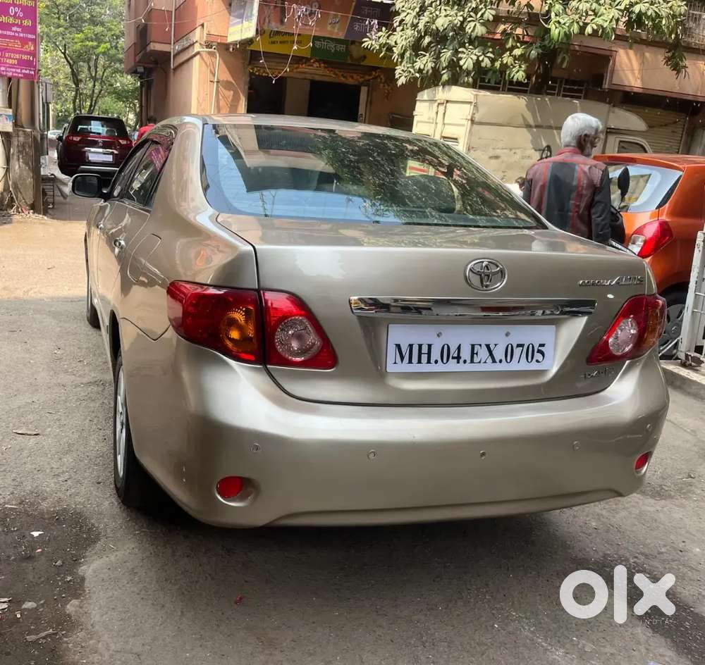 Toyota Corolla Altis 2011