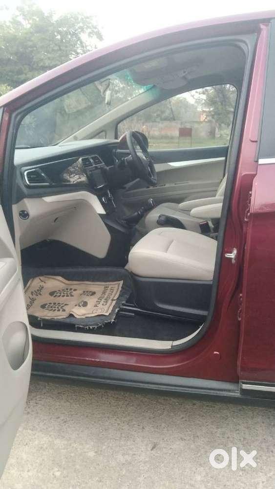 Mahindra Marazzo M8, 2019, Diesel