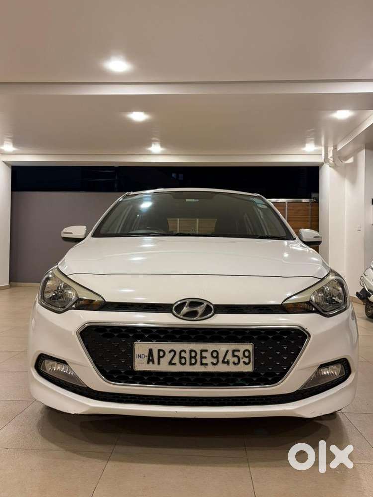 Hyundai Elite I20 2015 Diesel 85300 Km Driven