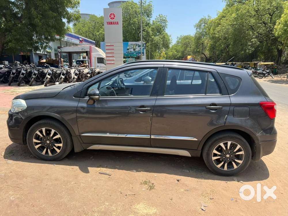 Maruti Suzuki S-cross 2020 Petrol Well Maintained