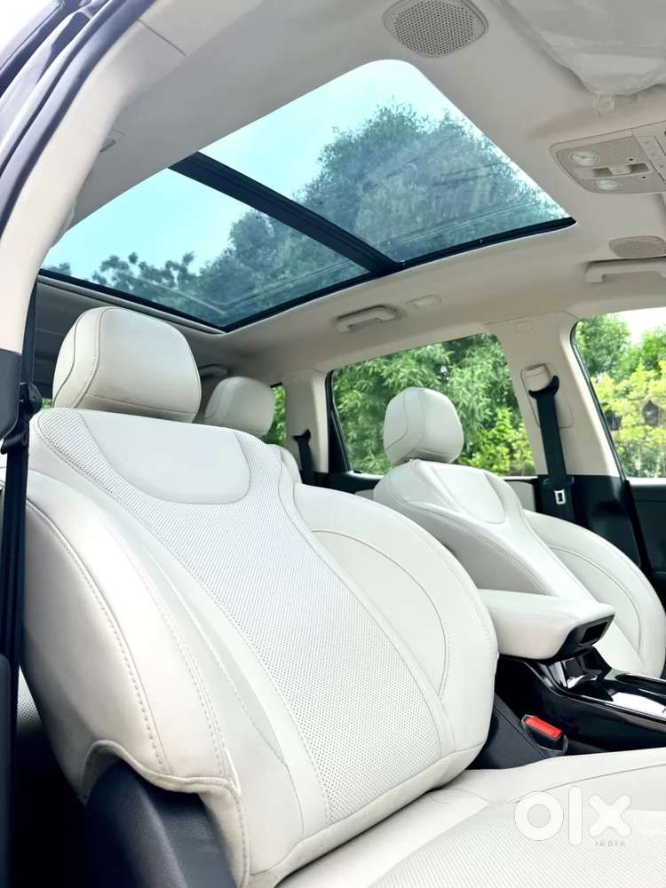 Mahindra Xuv700 2.2 Ax 7 Diesel At Luxury Pack Str, 2024, Diesel