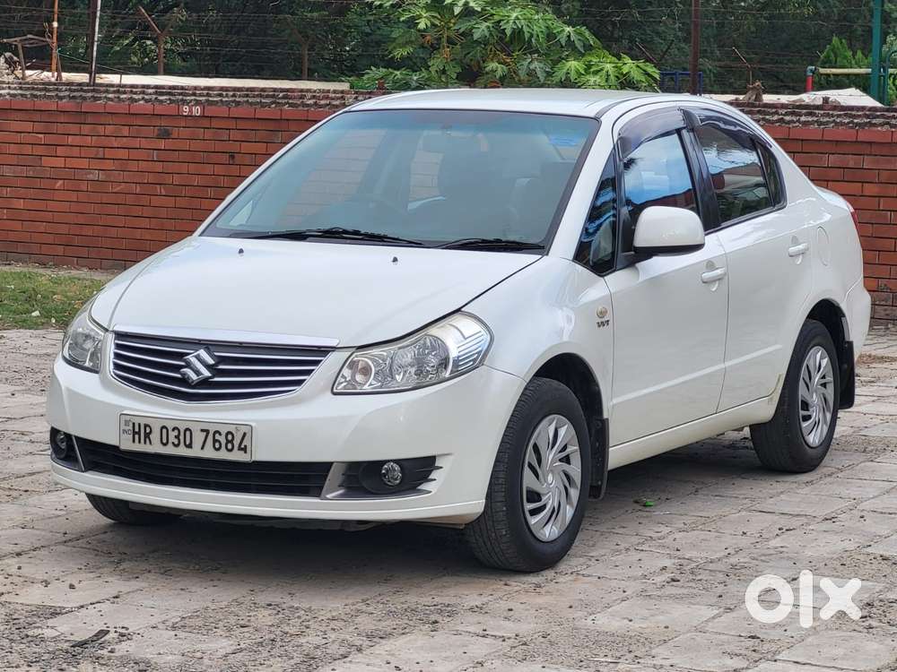 Maruti Suzuki Sx4 Vxi Bsiv, 2014, Petrol