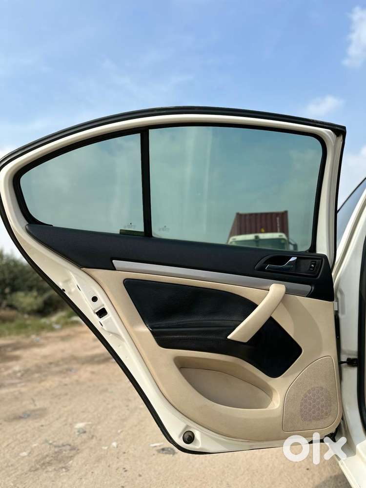 Skoda Laura 1.9 Tdi Mt Ambiente, 2010, Diesel