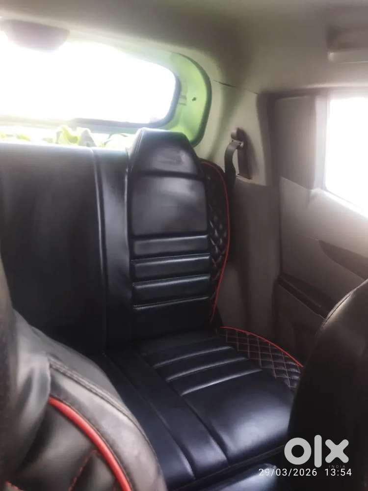 Mahindra Kuv 100 2016