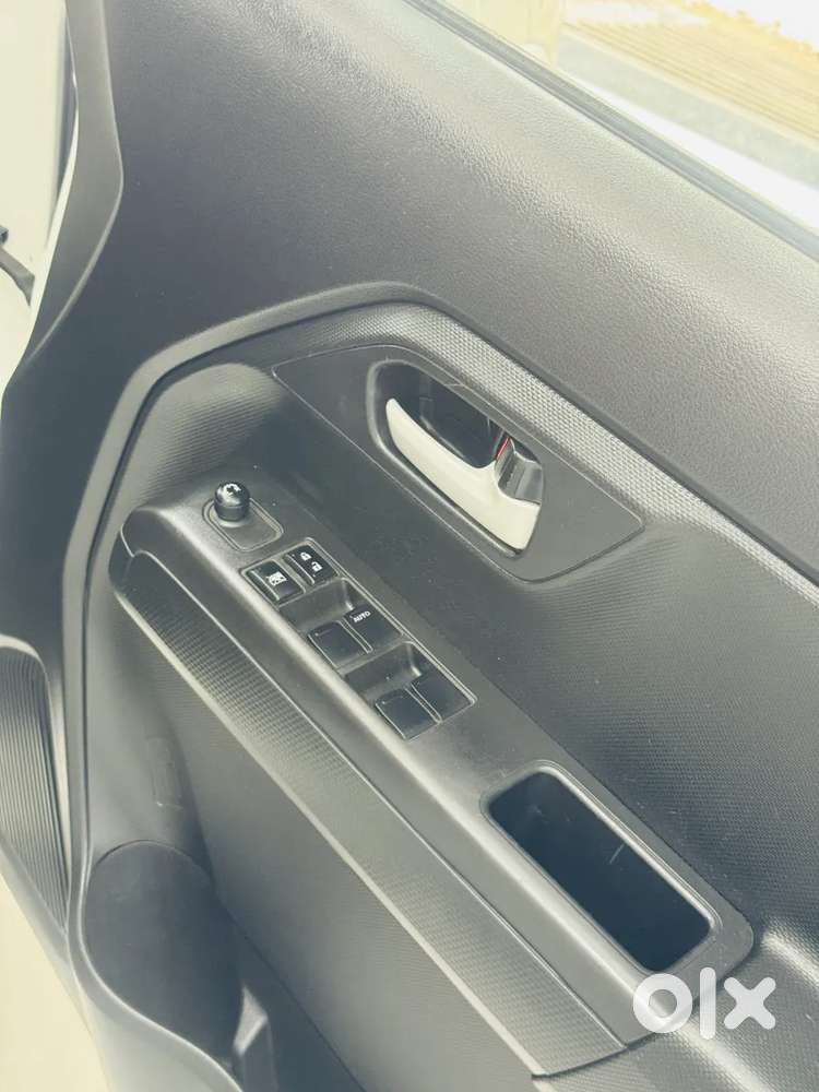 Maruti Suzuki Wagon R Vxi 1.0, 2023, Petrol
