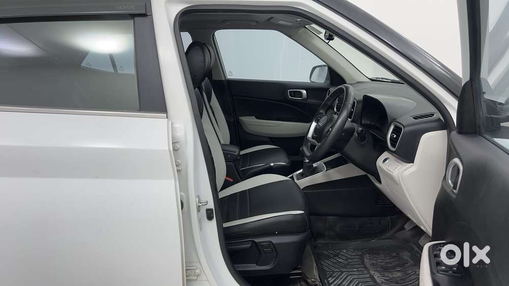 Hyundai Venue 1.5 Crdi Sx (o), 2023, Diesel