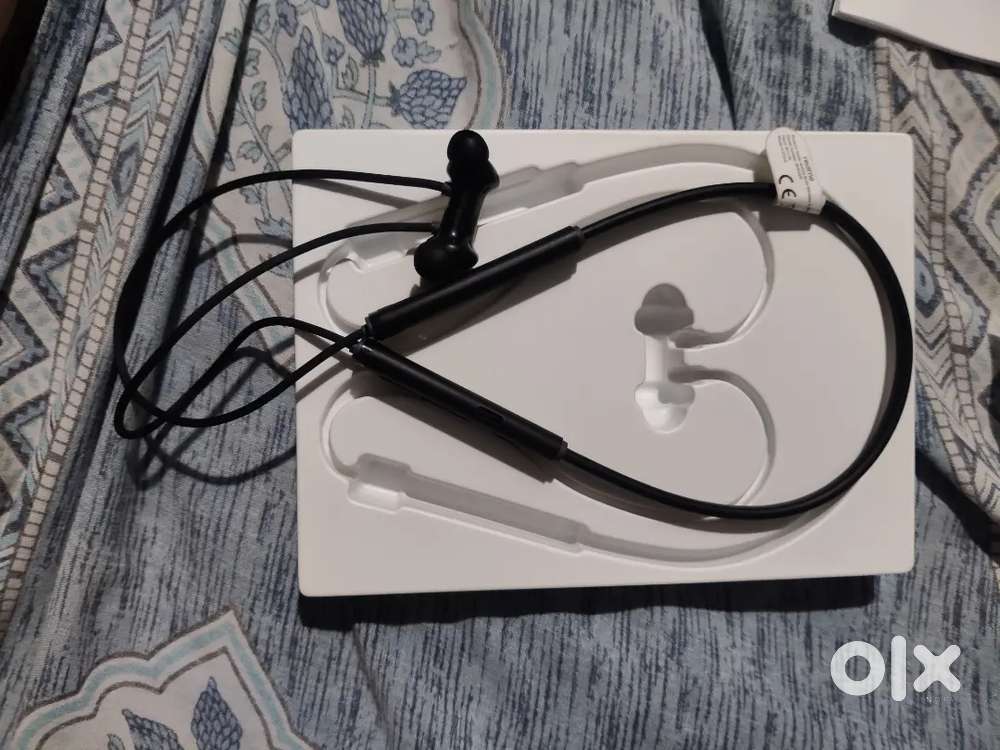 Realme abc neckband