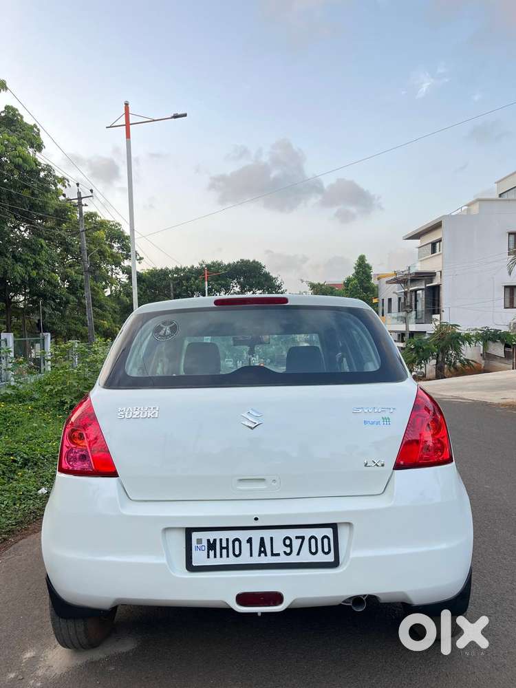 Maruti Suzuki Swift Lxi Bsiii, 2010, Petrol
